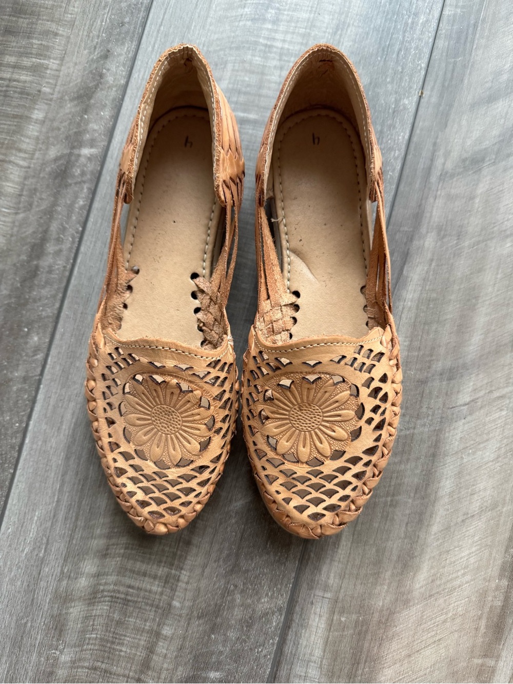 Authentic handmade Leather Huaraches never worn. Size 7 womens